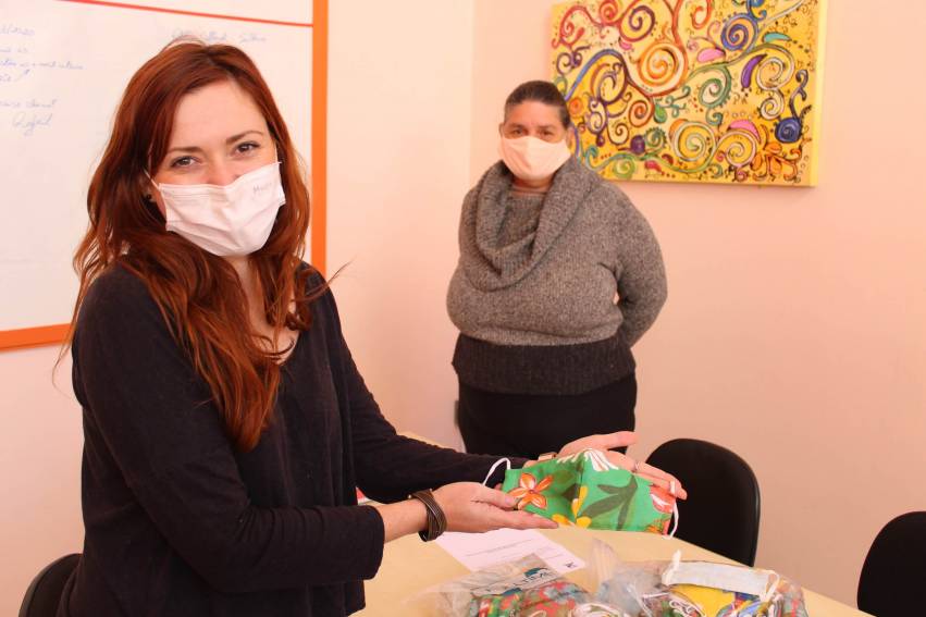 Secretaria de Cultura e Turismo confecciona máscaras para doação