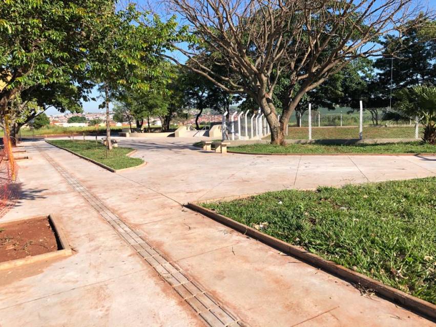 REFORMA DE CENTRO DE LAZER É CONCLUÍDA