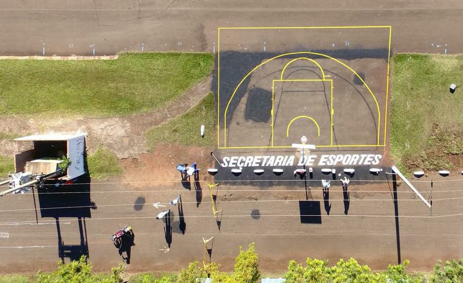 PREFEITURA CONCLUI REVITALIZAÇÃO DE QUADRA DE STREETBALL