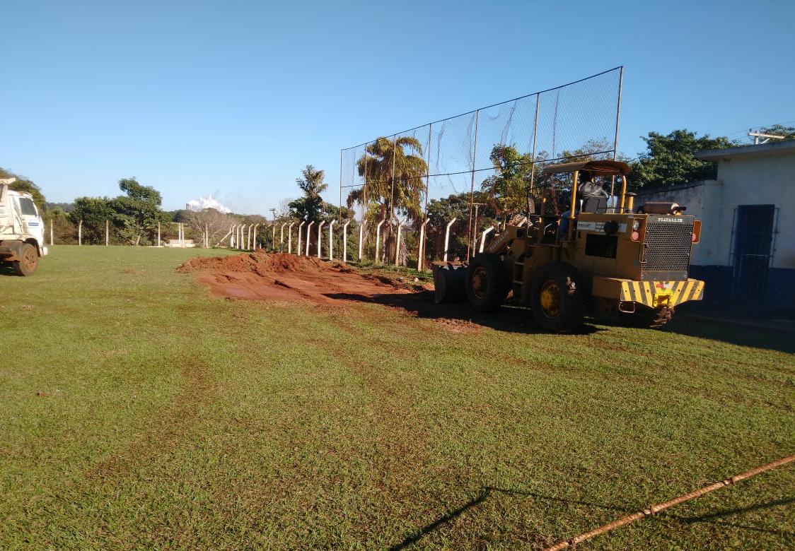CAMPO MUNICIPAL EM POTUNDUVA PASSA POR REFORMA